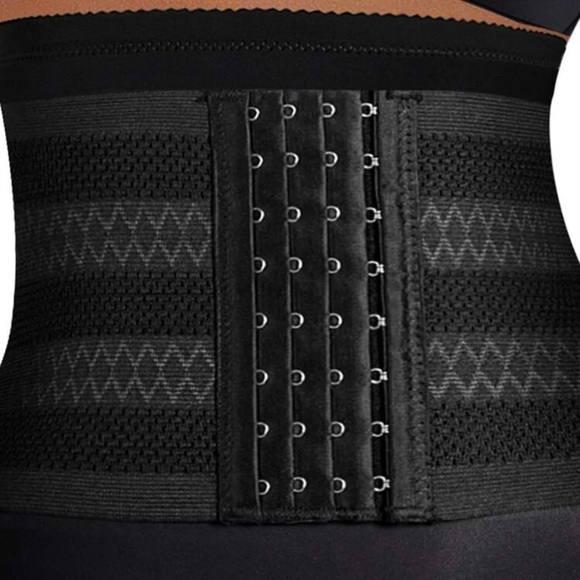 High Waisted Shapewear Panty *NEW* - Picture 3 of 3